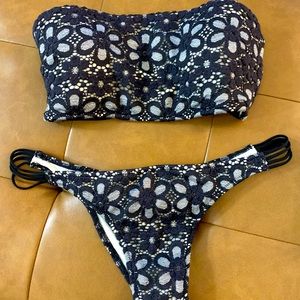 Victoria's Secret Super Strappy Itsy Bikini set